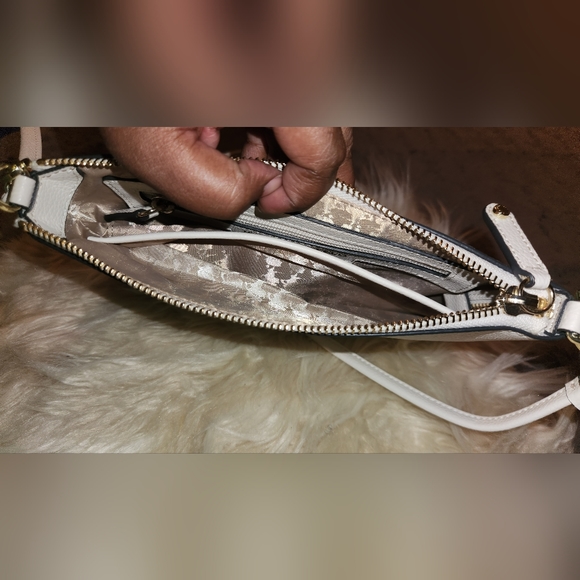 KARL LAGERFELD PARIS BAG. - Picture 6 of 10